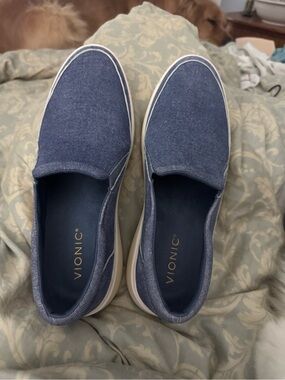 Vionic Men’s Slip-On Loafers in Blue Canvas